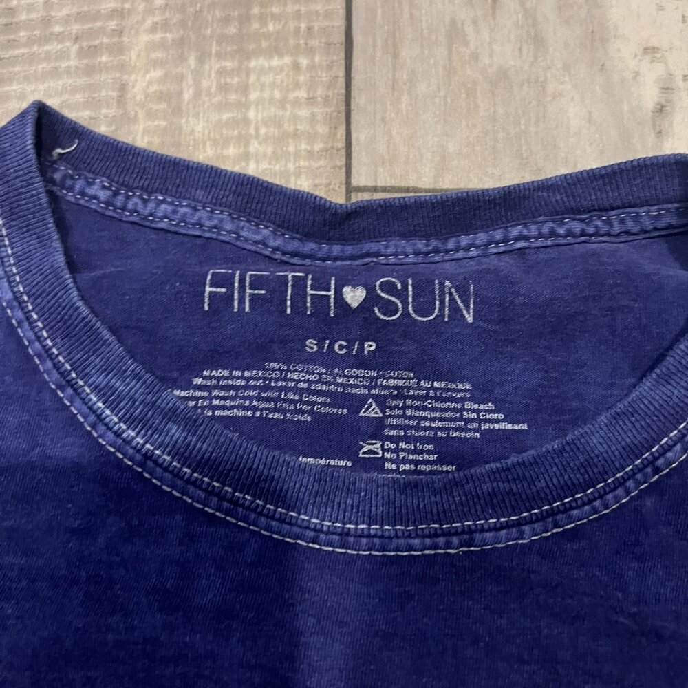 Fifth Sun 100% Cotton Mineral Wash Butterfly Flowers Celestial Crop T-Shirt S - Picture 2 of 6